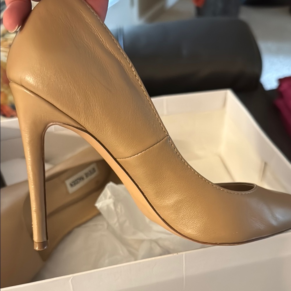 Steve Madden Tan Stiletto Heels